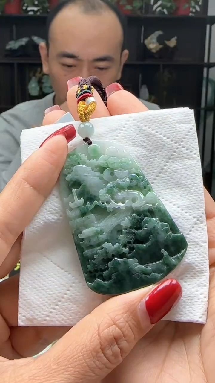 【闪购商品】翡翠颈饰未镶嵌天然翡翠A货吊坠