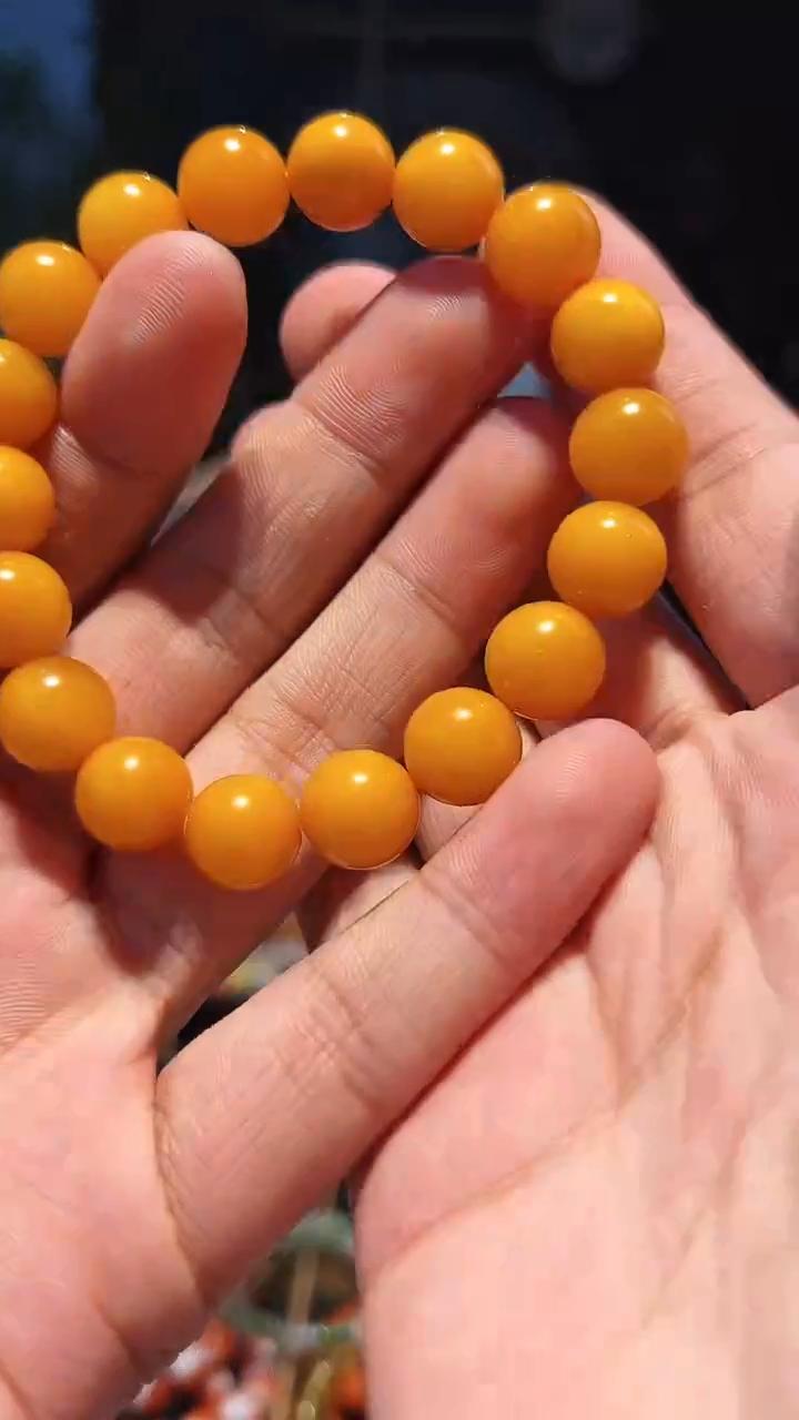 【闪购商品】蜜蜡手链未镶嵌鸡油红单圈11左右