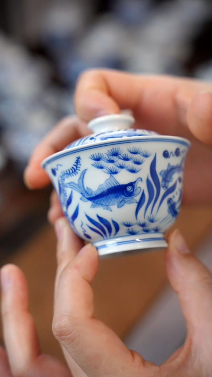 【闪购商品】群鱼盖碗11111111111