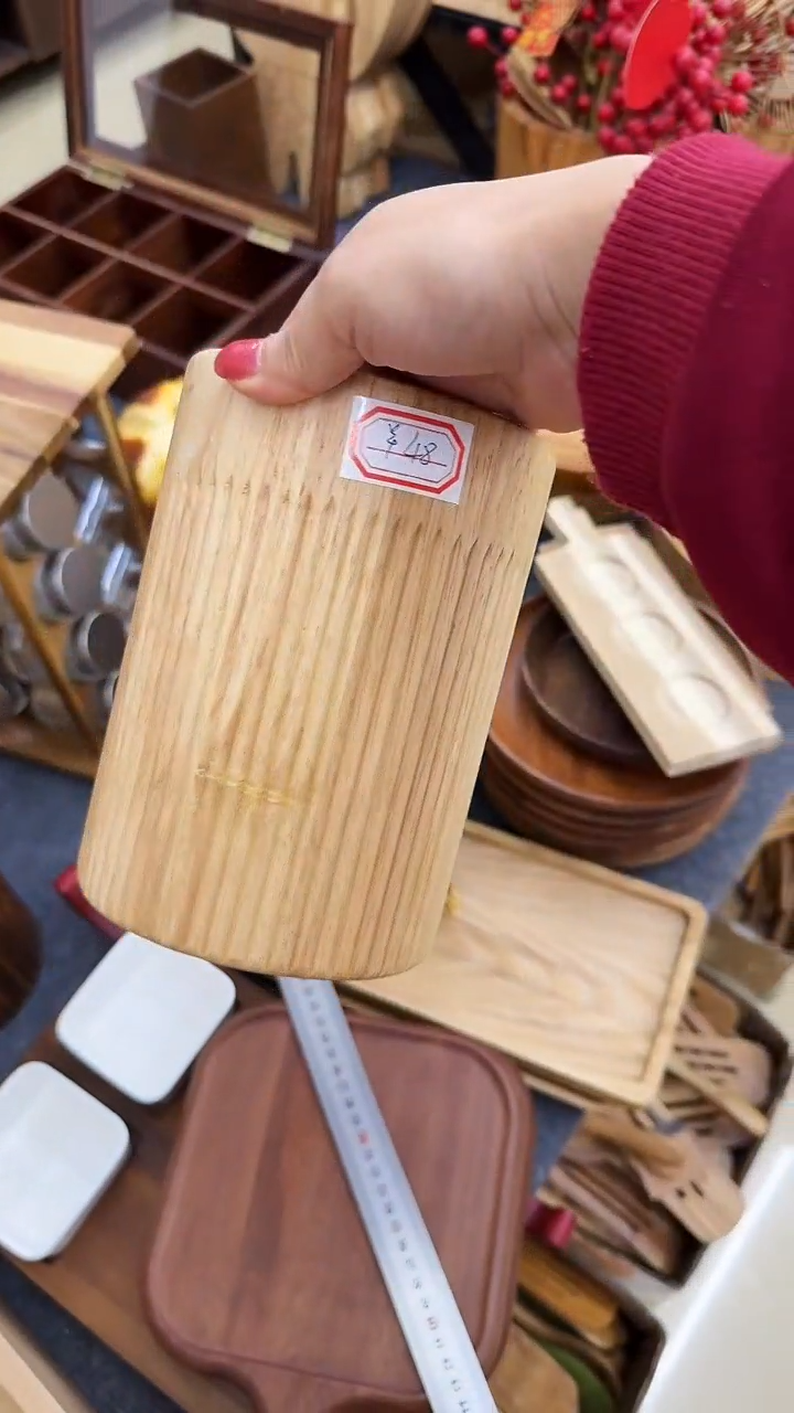 48元橡胶木筷子桶一个