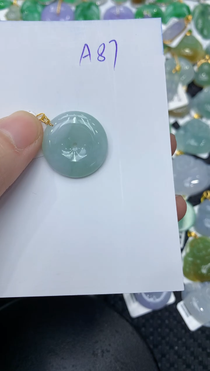 【闪购商品】翡翠颈饰18K金镶嵌111111111111
