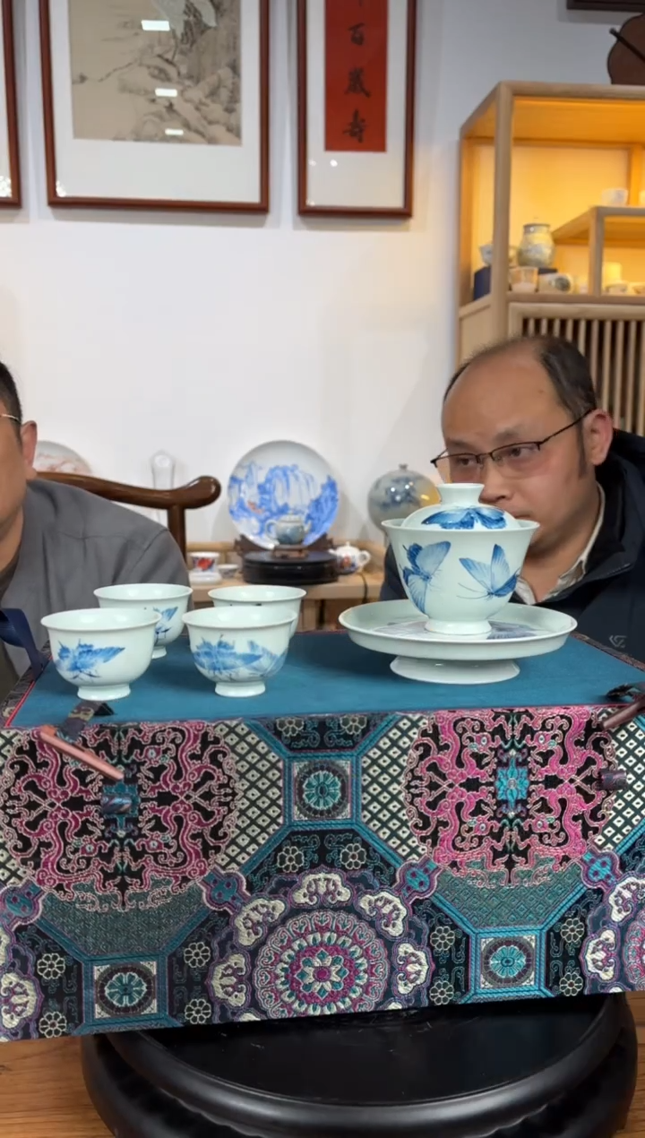 【闪购商品】杯子 D28【人间瓷画】《童英志》