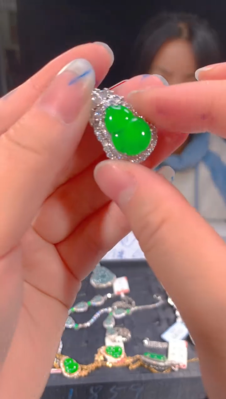 【闪购商品】定制翡翠未镶嵌57多样性发货（发其一）