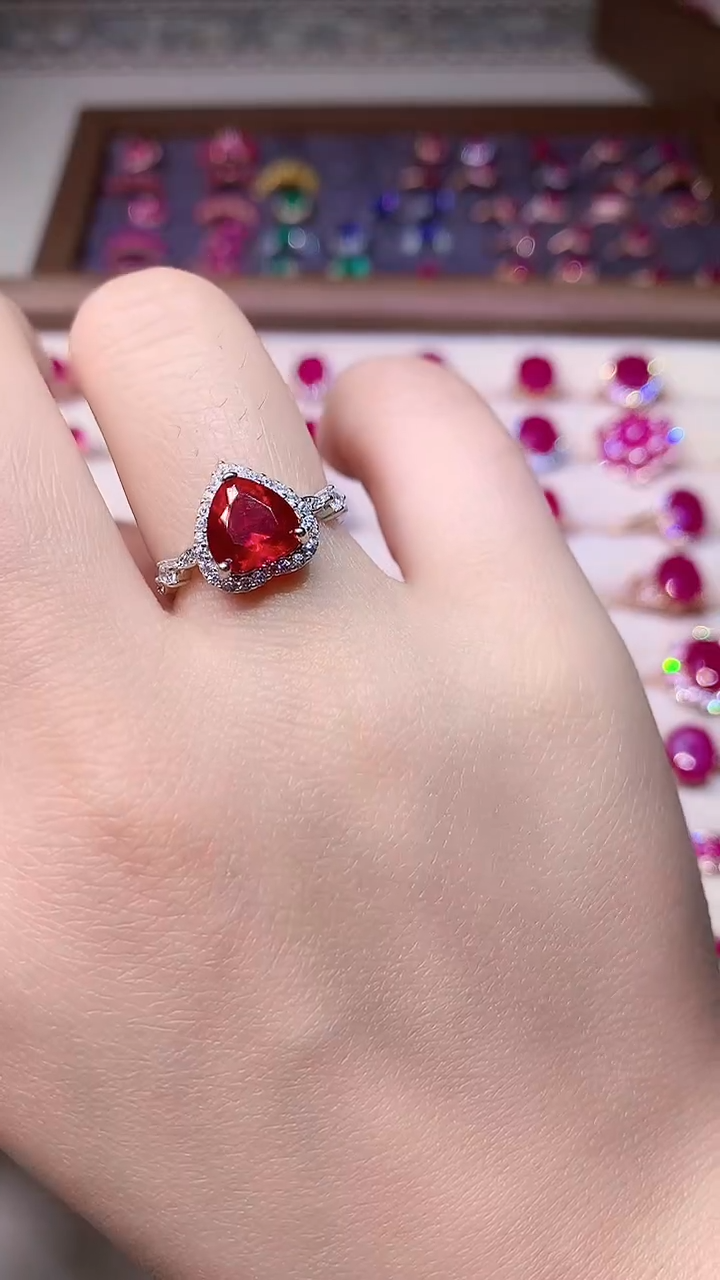 【闪购商品】红宝石戒指银S925镶嵌00000