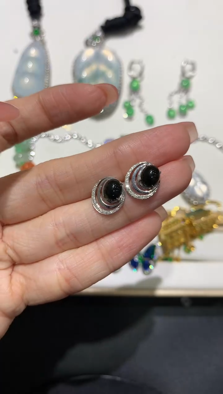 【闪购商品】翡翠吊坠(不含链)18K金镶嵌团购2