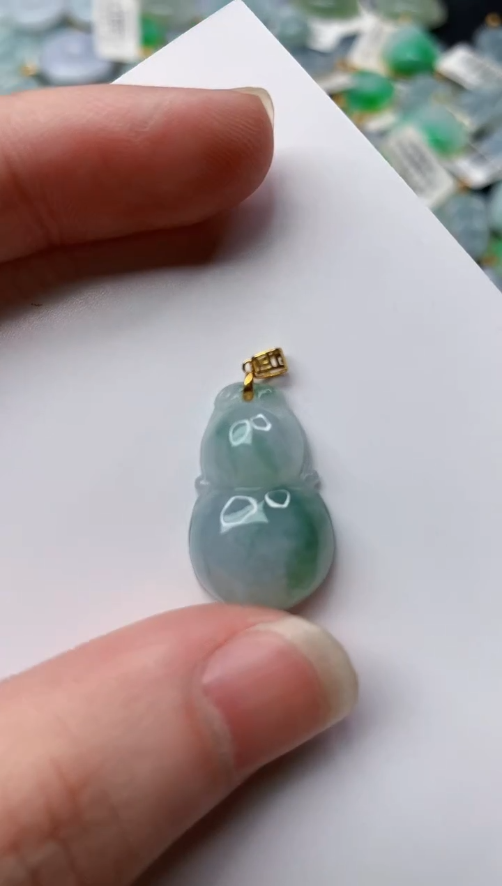 【闪购商品】翡翠颈饰18K金镶嵌35........
