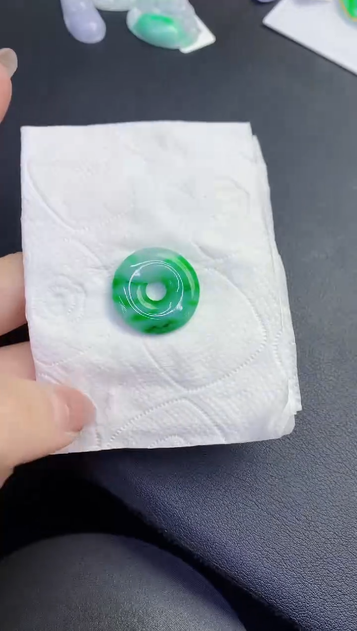 颈饰未镶嵌翡翠缅甸天然翡翠a货