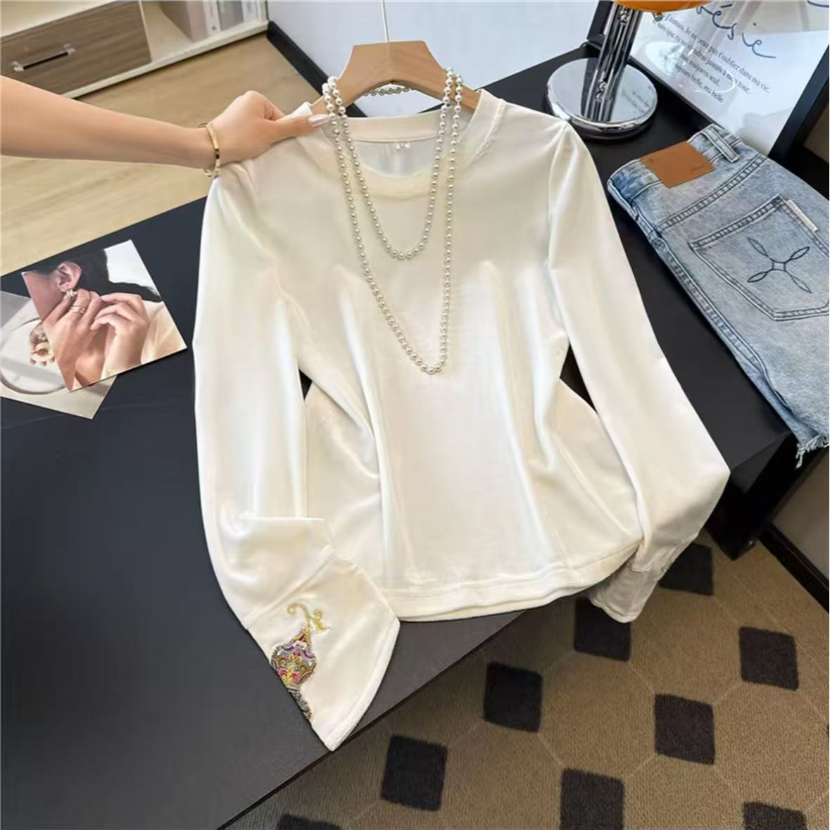 【金福禄】新中式国风金丝绒刺绣圆领打底T恤复古百搭上衣559