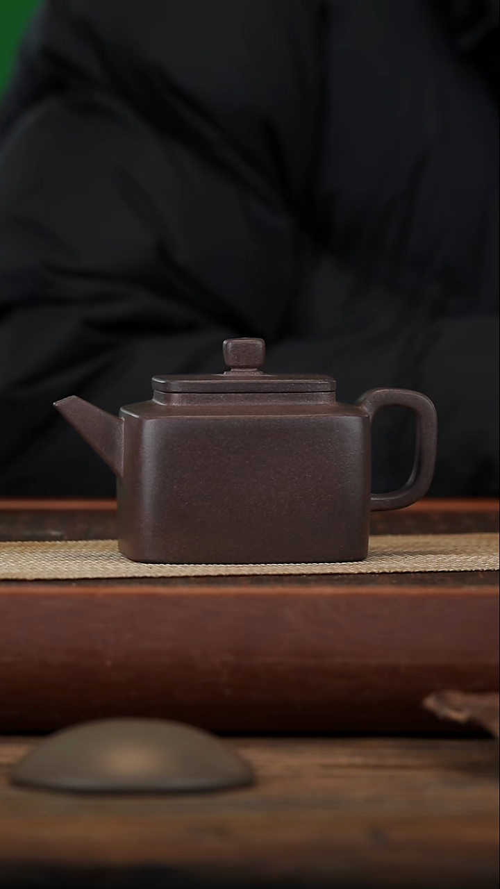 茶壶紫砂依****?微瑕老天青四方方圆300容量