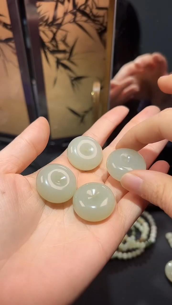 【闪购商品】和田玉颈饰未镶嵌1随机多样性发一