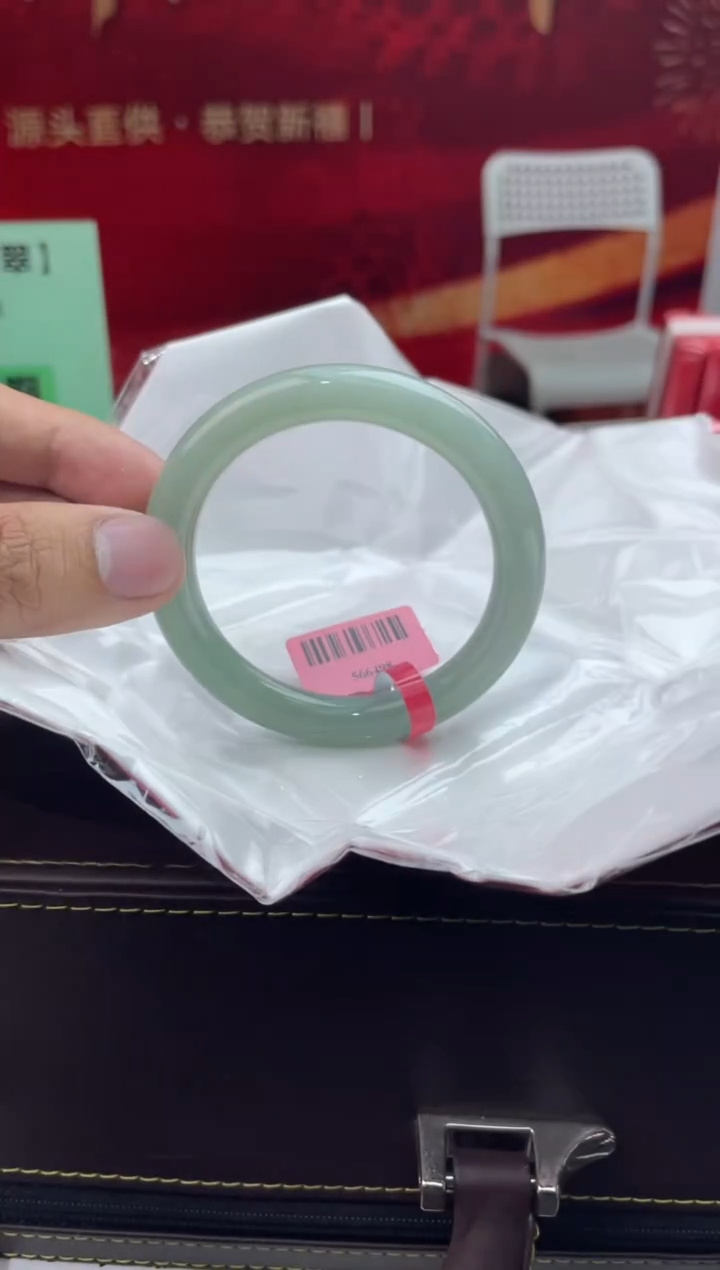 【闪购商品】翡翠手镯未镶嵌12翡翠手镯