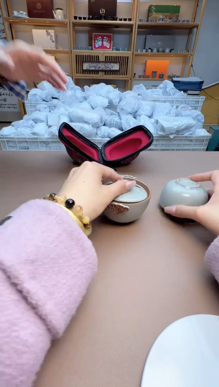 【闪购商品】摆件瓷制品S1111111111111