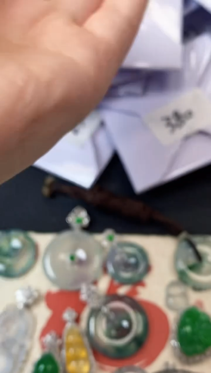 【闪购商品】翡翠手链未镶嵌福瓜