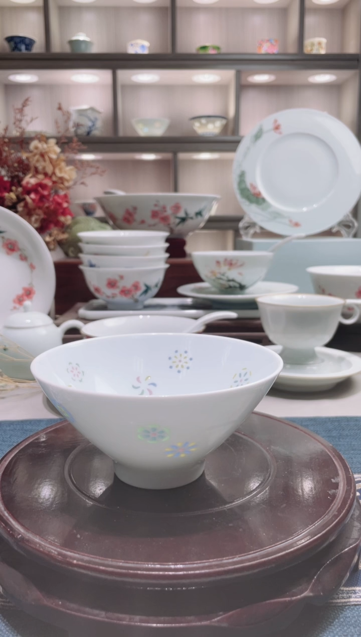 【闪购商品】高温白瓷影青七彩玲珑5英寸斗笠碗