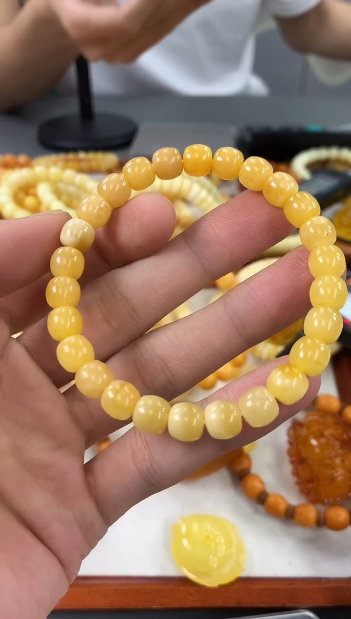 【闪购商品】琥珀裸石未镶嵌手串