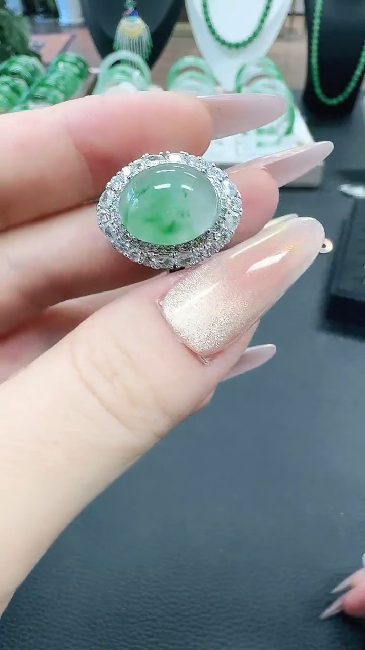 未镶嵌1石英质玉（非洲翠）/6648