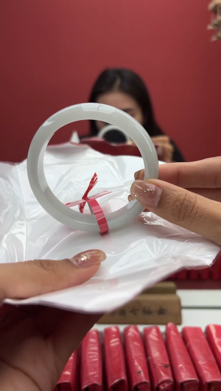 【闪购商品】翡翠手镯未镶嵌2手镯