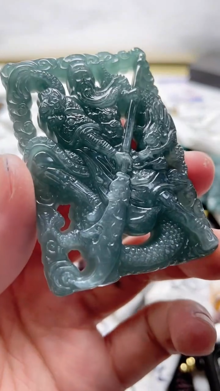 【闪购商品】翡翠颈饰未镶嵌888888888888