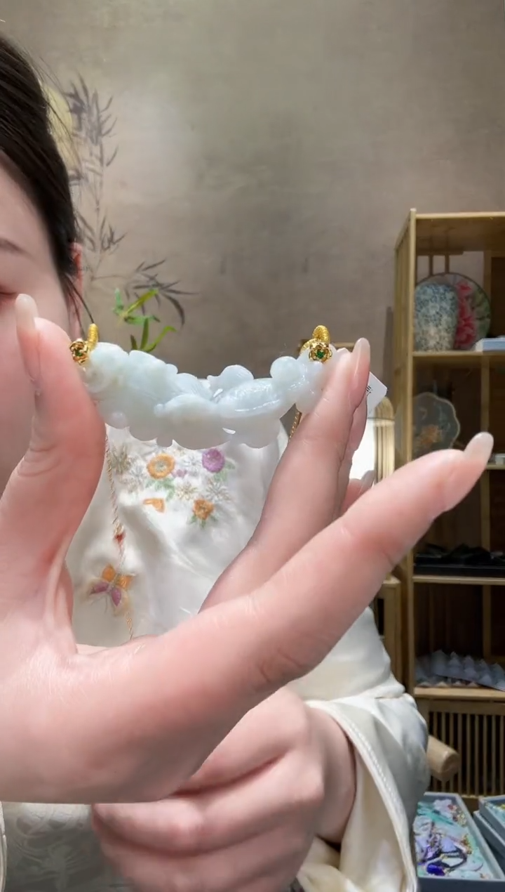 【闪购商品】翡翠颈饰未镶嵌吊坠