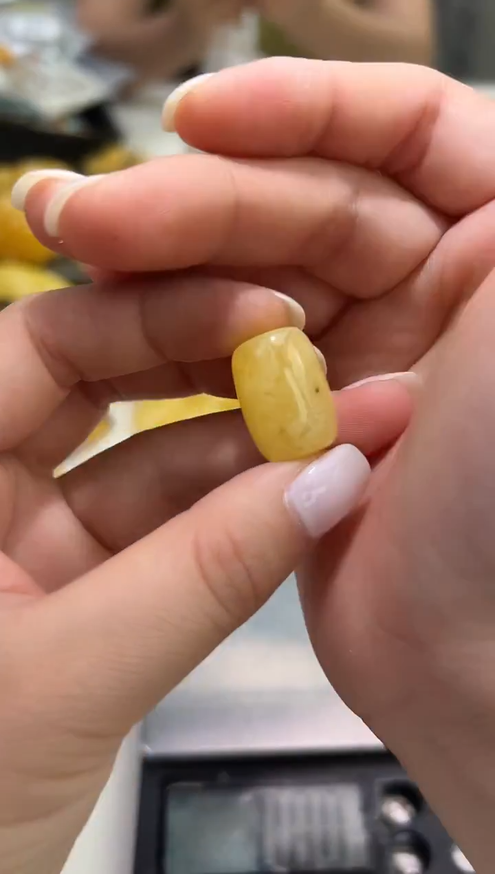裸石琥珀未镶嵌琥珀蜜蜡吊坠