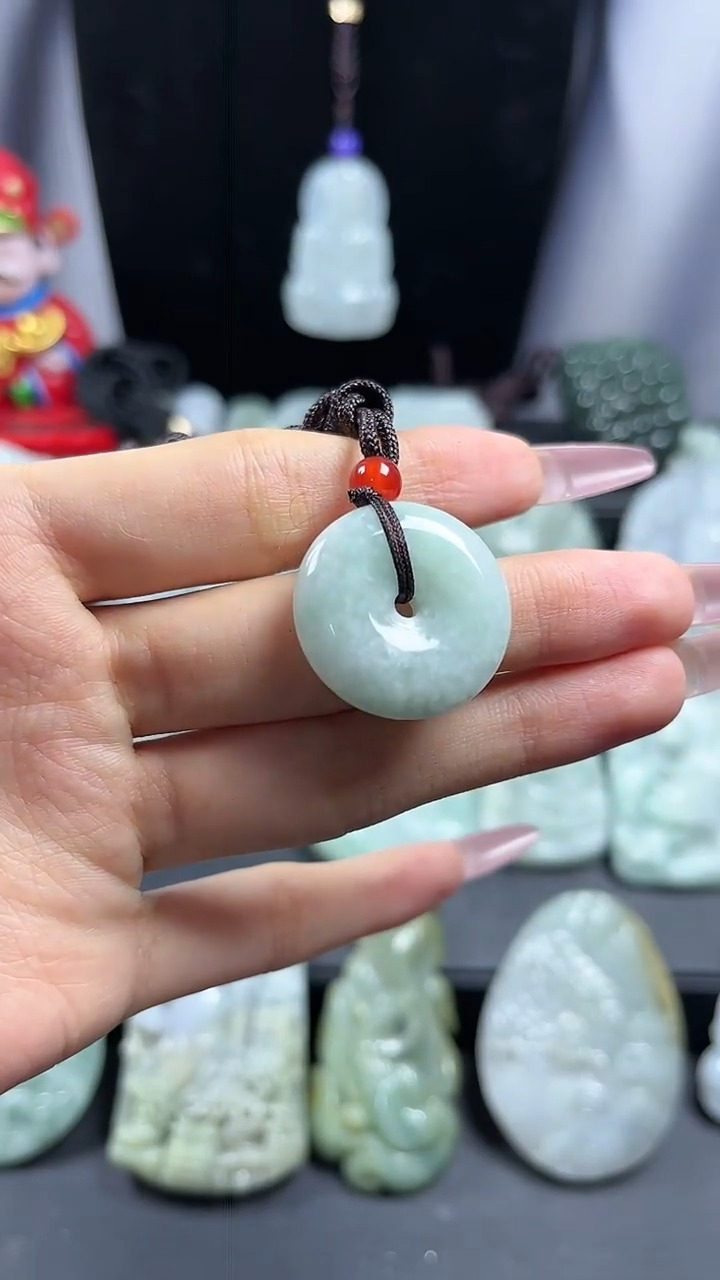 【闪购商品】翡翠颈饰未镶嵌小平安扣