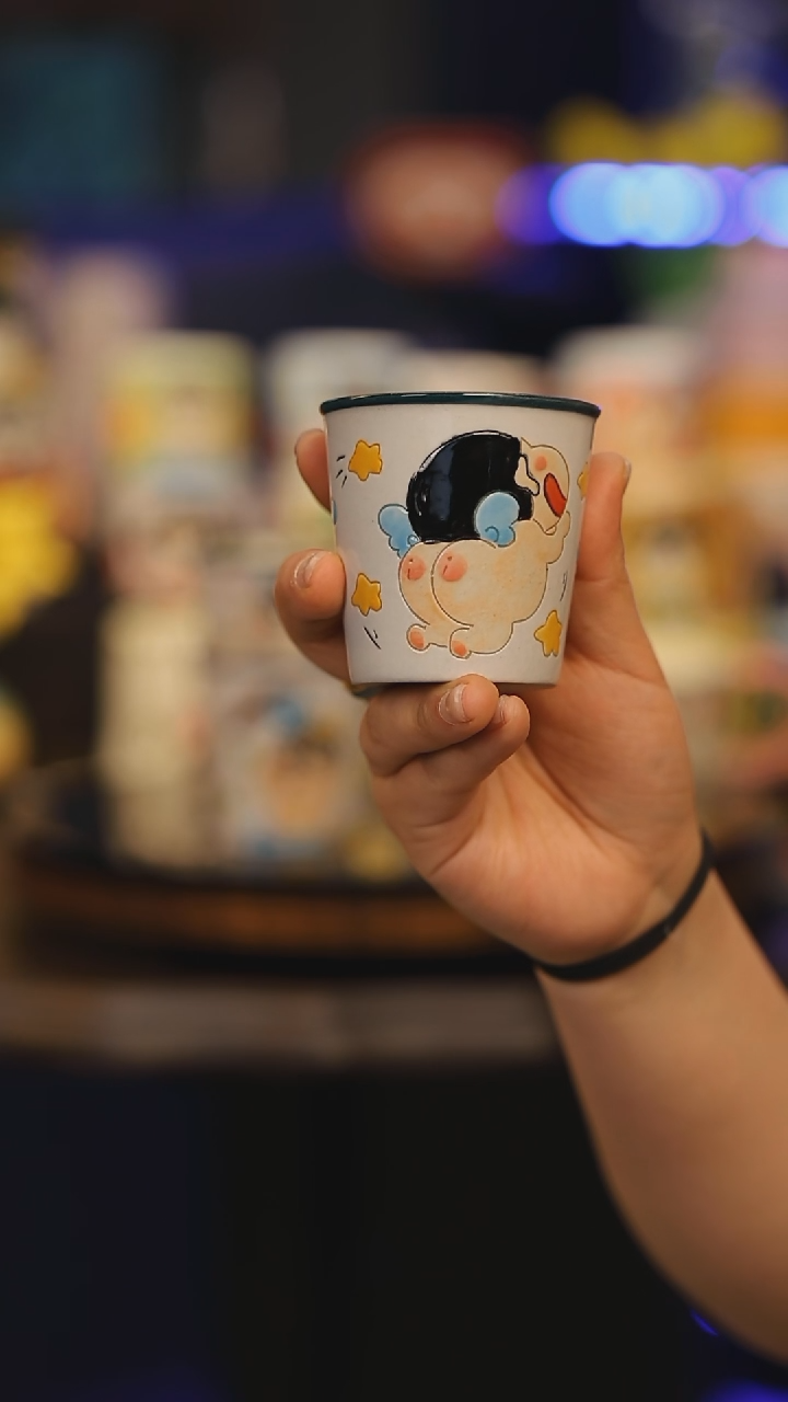 【闪购商品】摆件景德镇釉下彩绘设计师款式陶瓷