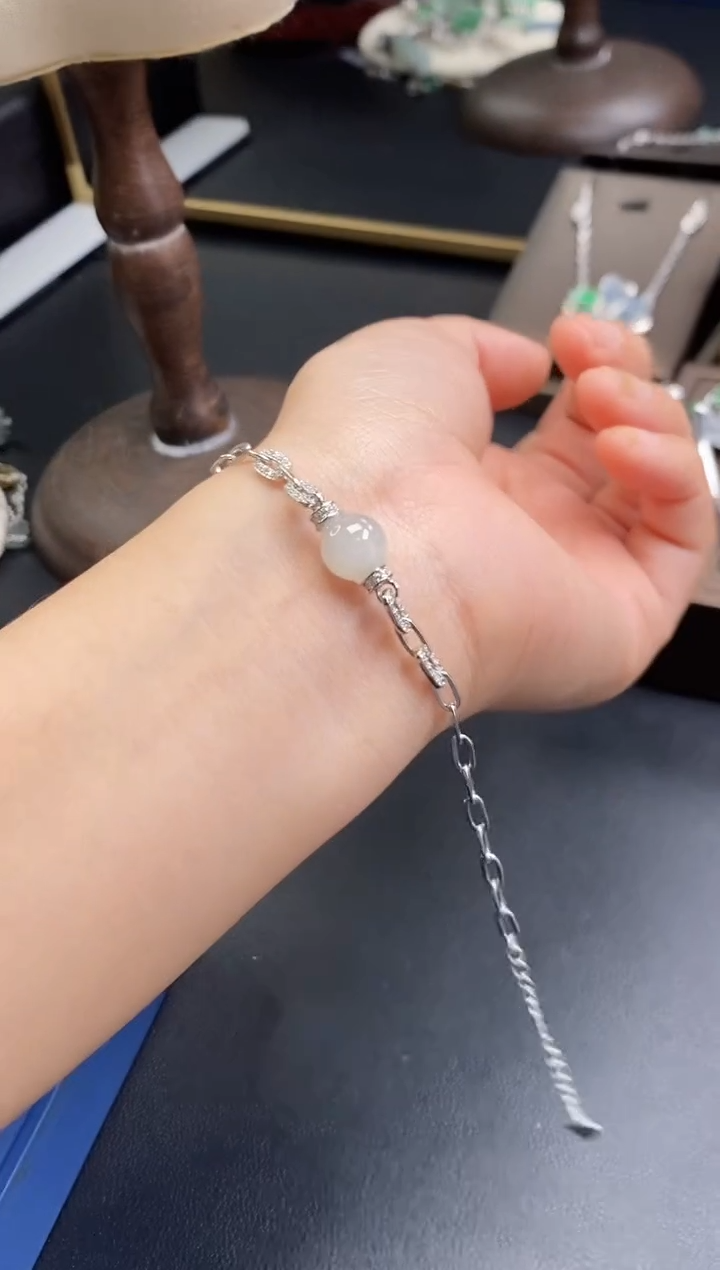 颈饰银S925镶嵌翡翠17867