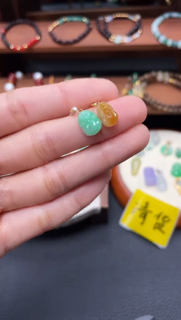 【闪购商品】翡翠吊坠(不含链)18K金镶嵌2个  JK481