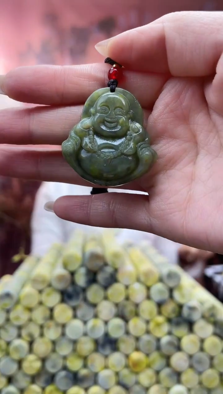 未镶嵌岫玉吊坠·