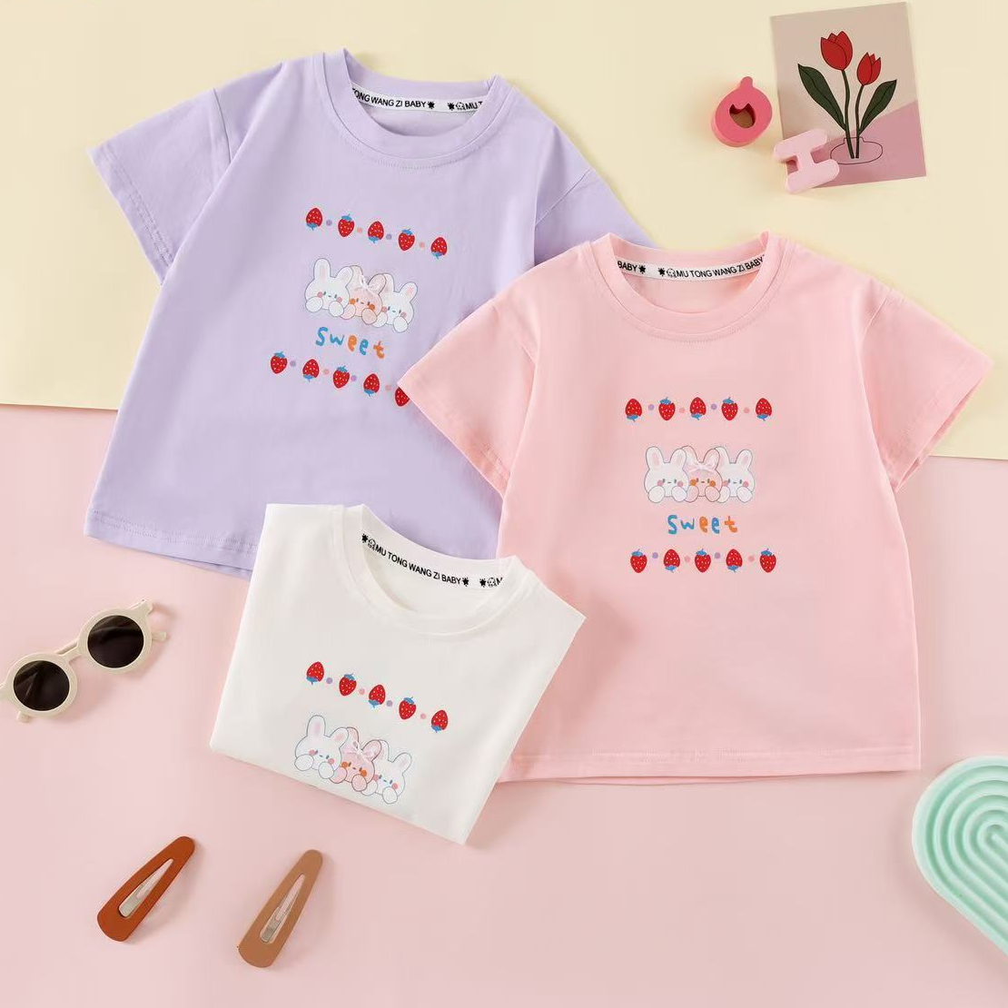 75095女童洋气夏季草莓小兔短袖