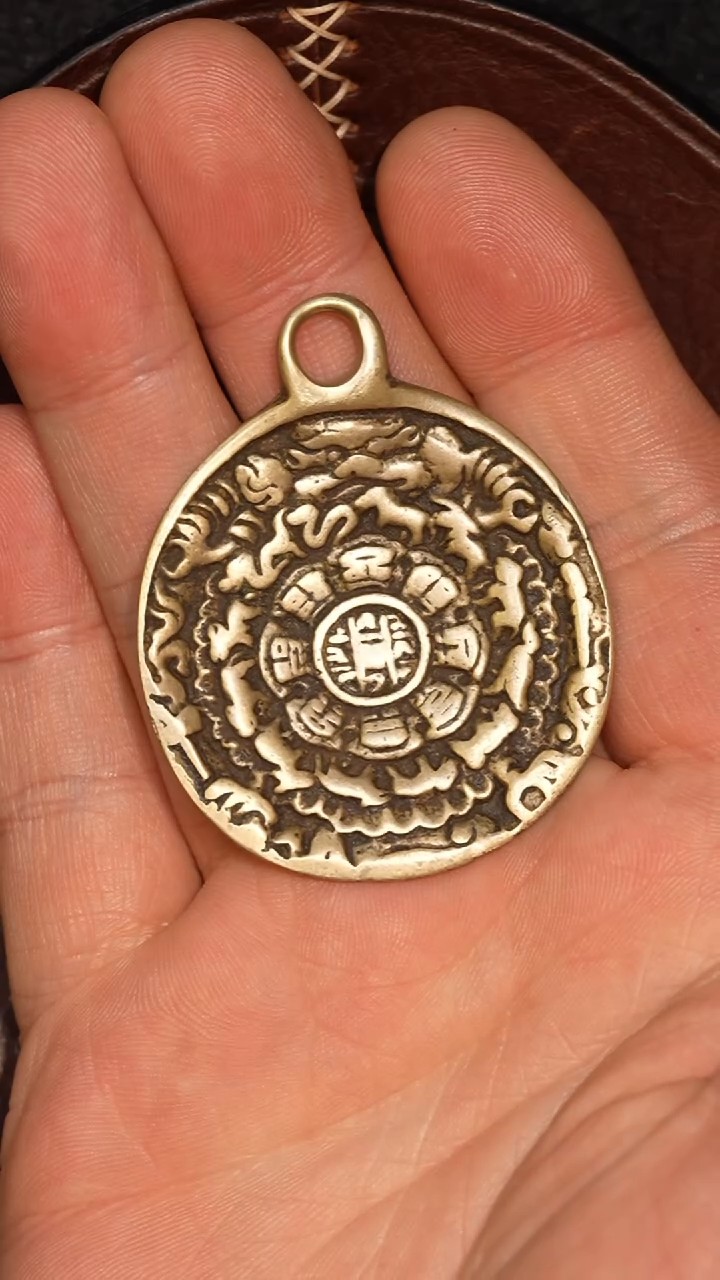 冲赛康胡子哥，九宫八卦牌136