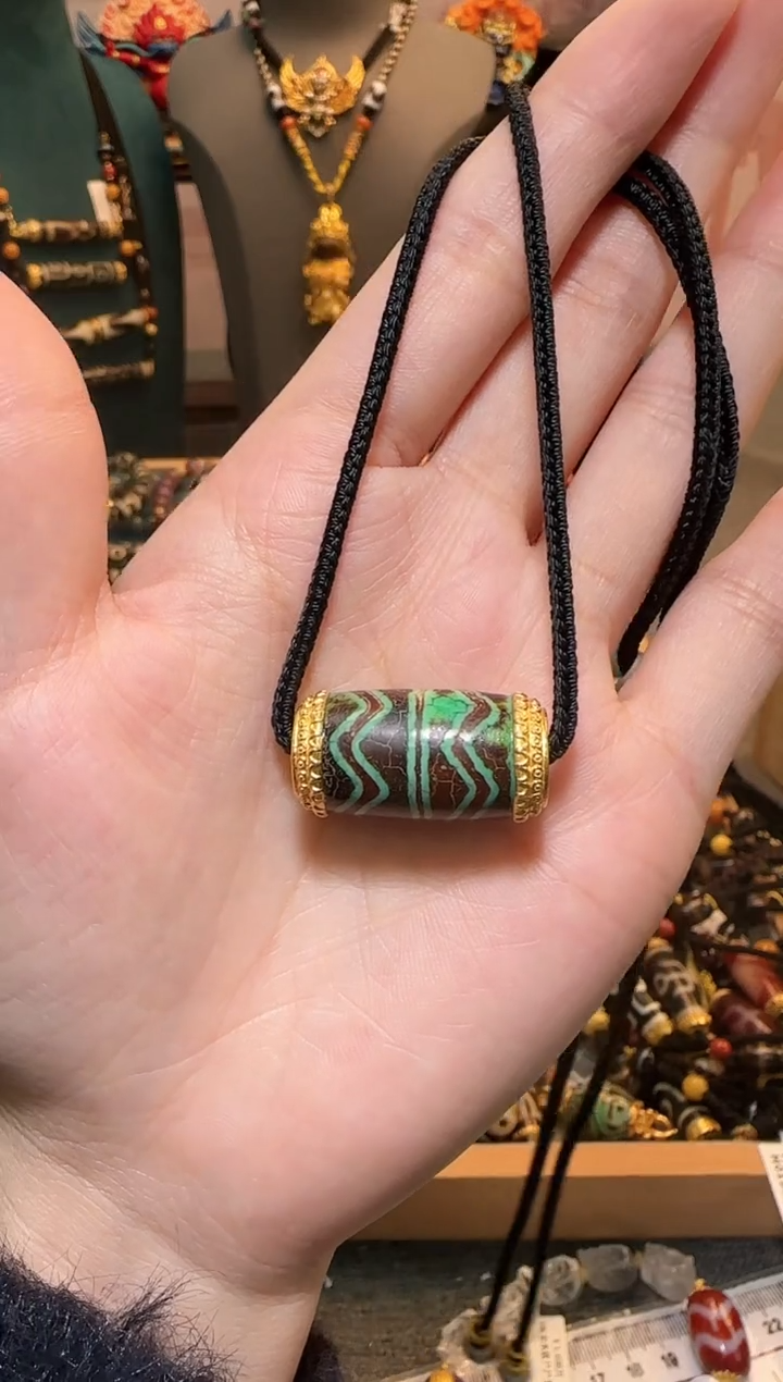 【闪购商品】玛瑙吊坠18K金镶嵌吊坠
