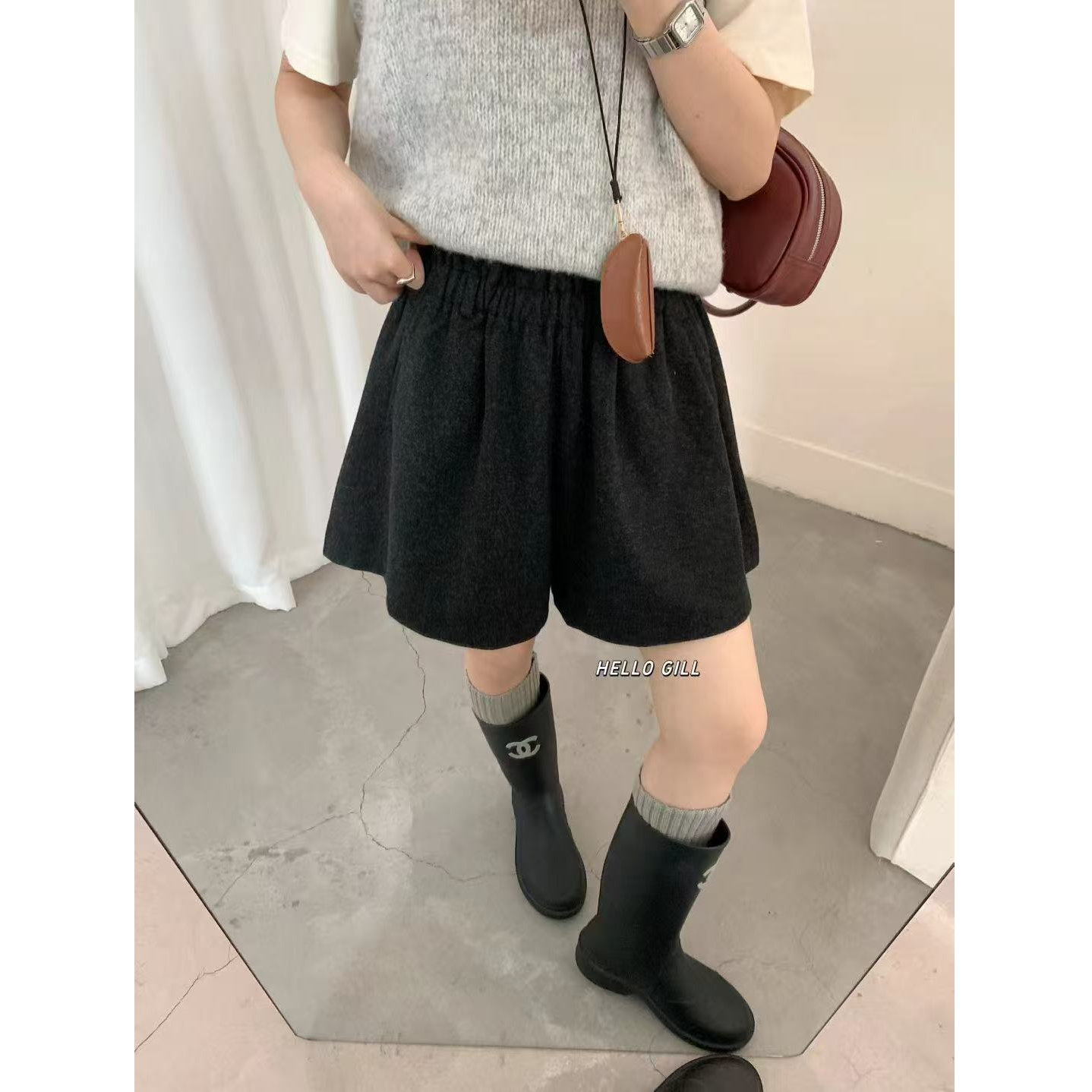 西西  加厚a版高腰阔腿花苞毛呢短裤