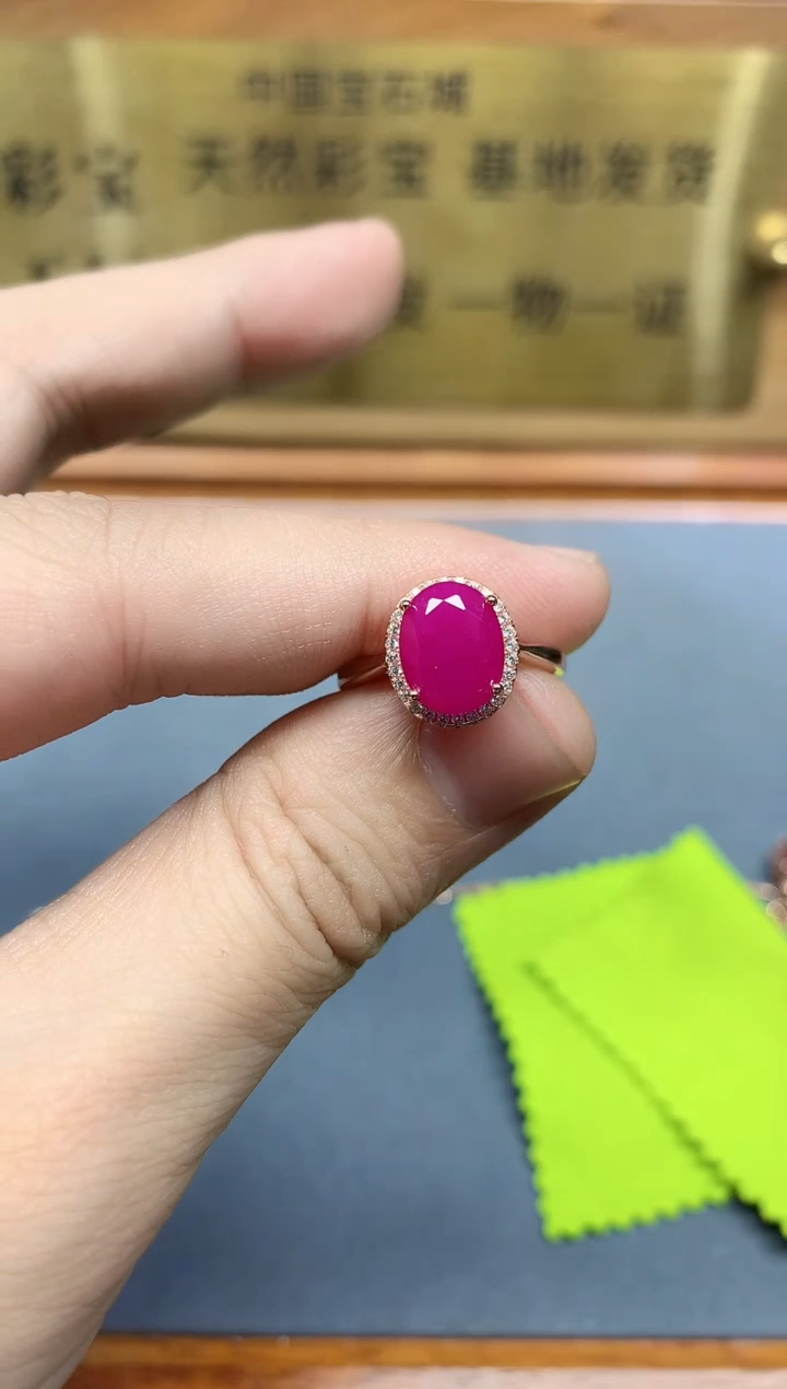 【闪购商品】红宝石戒指银S925镶嵌........