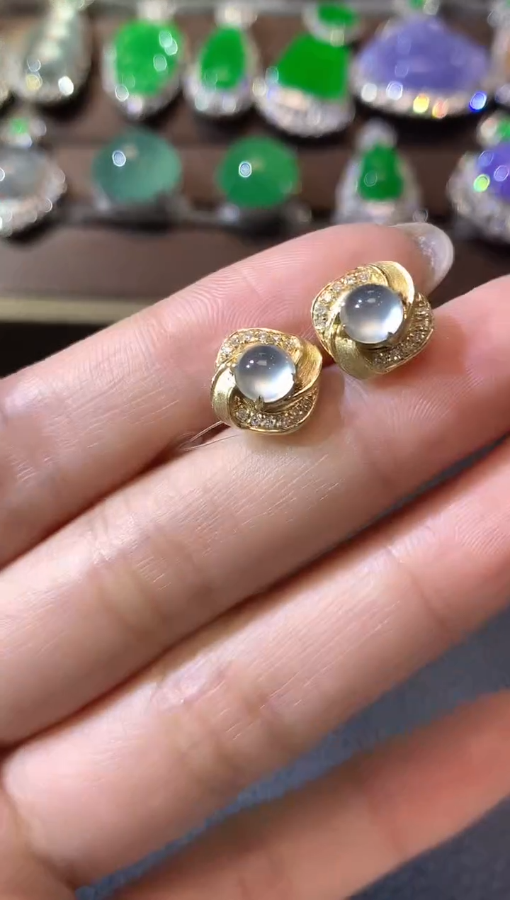 【闪购商品】翡翠耳饰18K金镶嵌D12翡翠