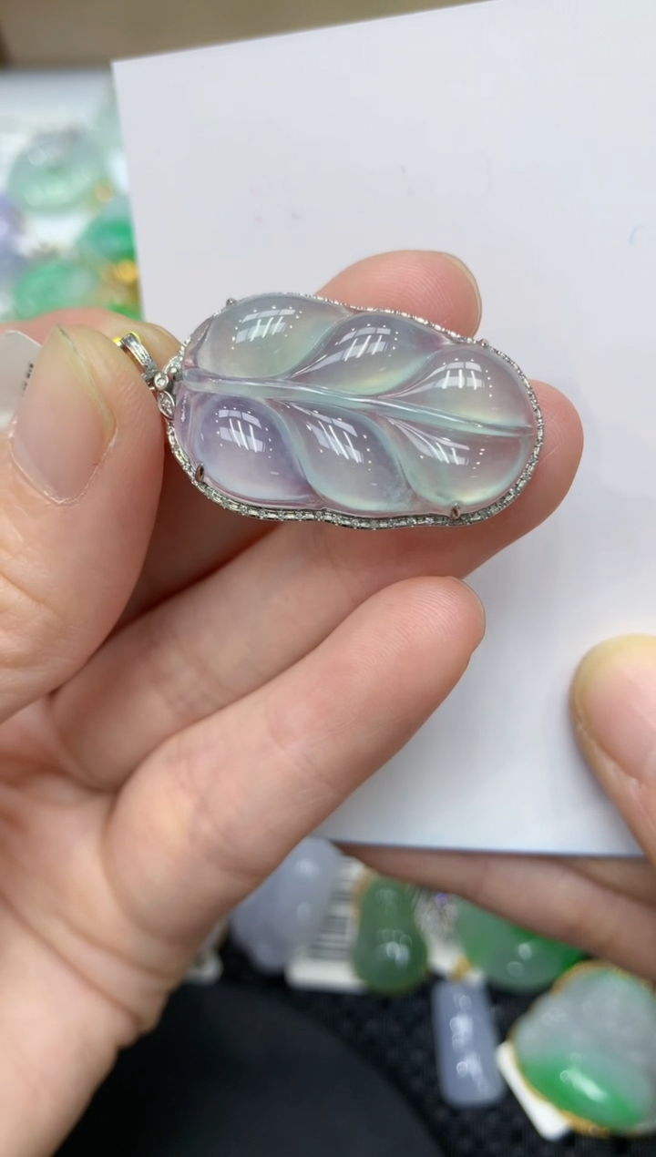 【闪购商品】翡翠颈饰18K金镶嵌11111111