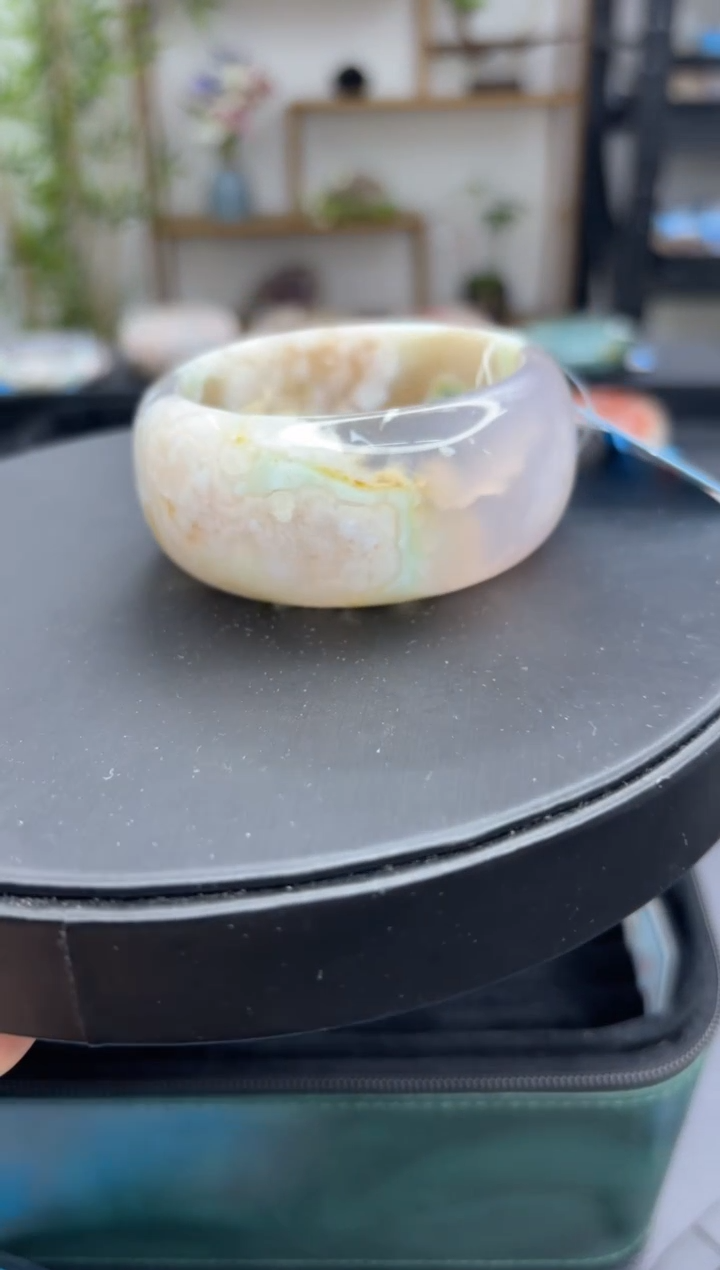 【闪购商品】石英质玉手镯未镶嵌A183(57圈)