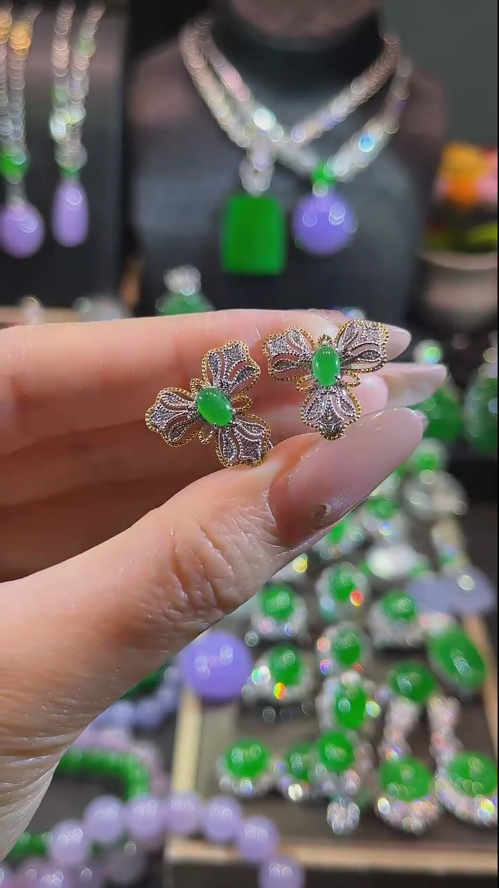 【闪购商品】翡翠耳饰18K金镶嵌耳扣