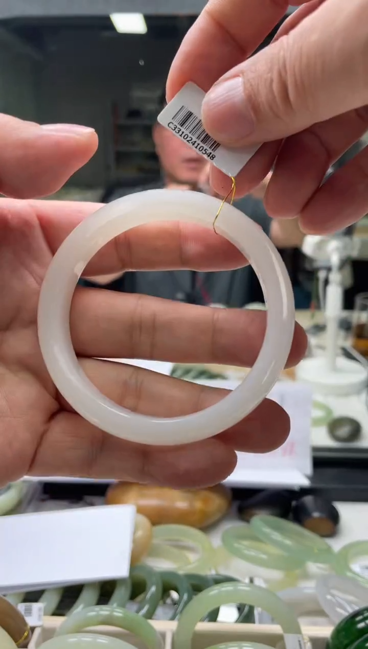 【闪购商品】和田玉手镯未镶嵌60-61圈口0548