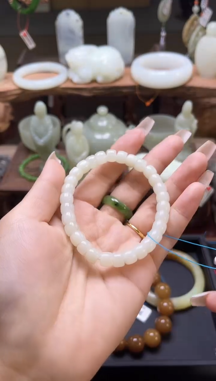【闪购商品】和田玉手串未镶嵌且末青花卡8极限弧9007122