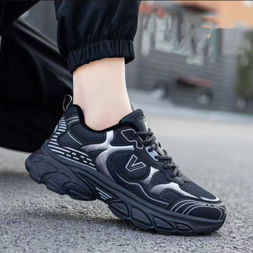 2024年冬季新款时尚舒适百搭轻便防滑耐磨加绒情侣款老爹鞋