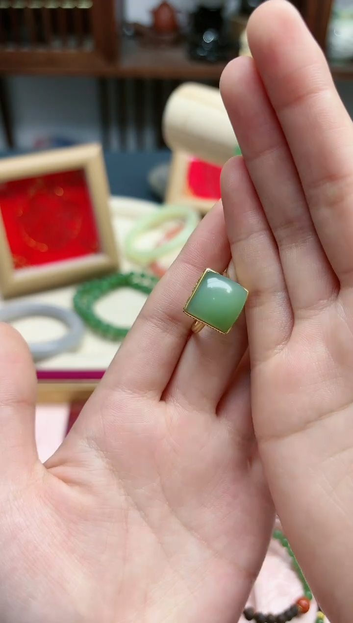【闪购商品】和田玉戒指18K金镶嵌18k金和田玉粉青戒指*1 XY