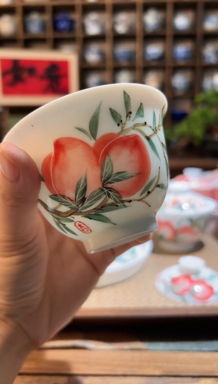 【闪购商品】手绘桃子小元宝盖碗