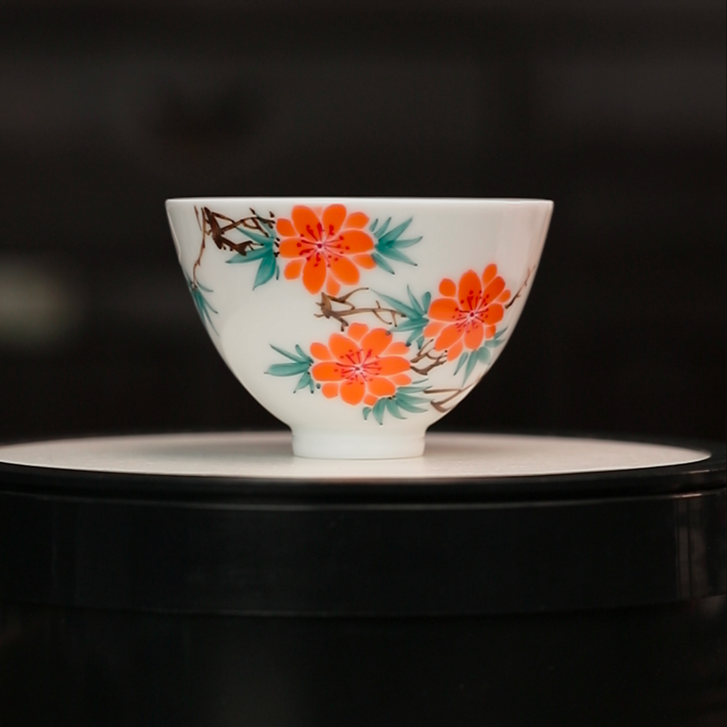 12.4/N1/00020/80/釉下彩粉彩海棠花卉敛口杯/口径8.5高5.8/140cc