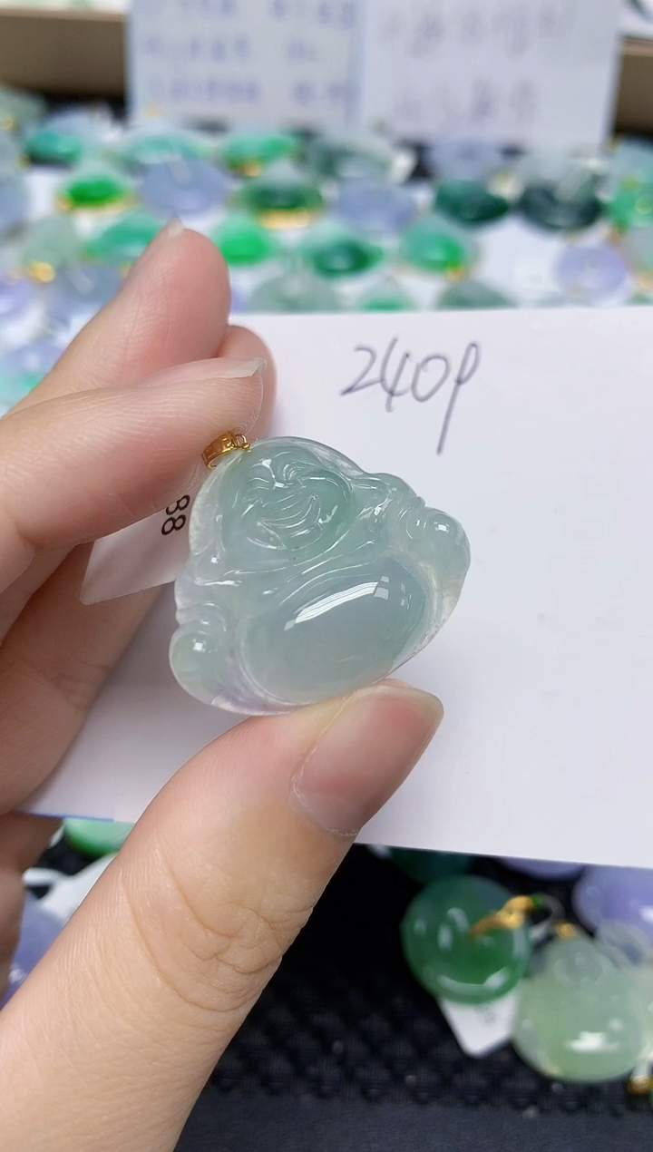 翡翠18K金镶嵌颈饰天然缅甸翡翠A货