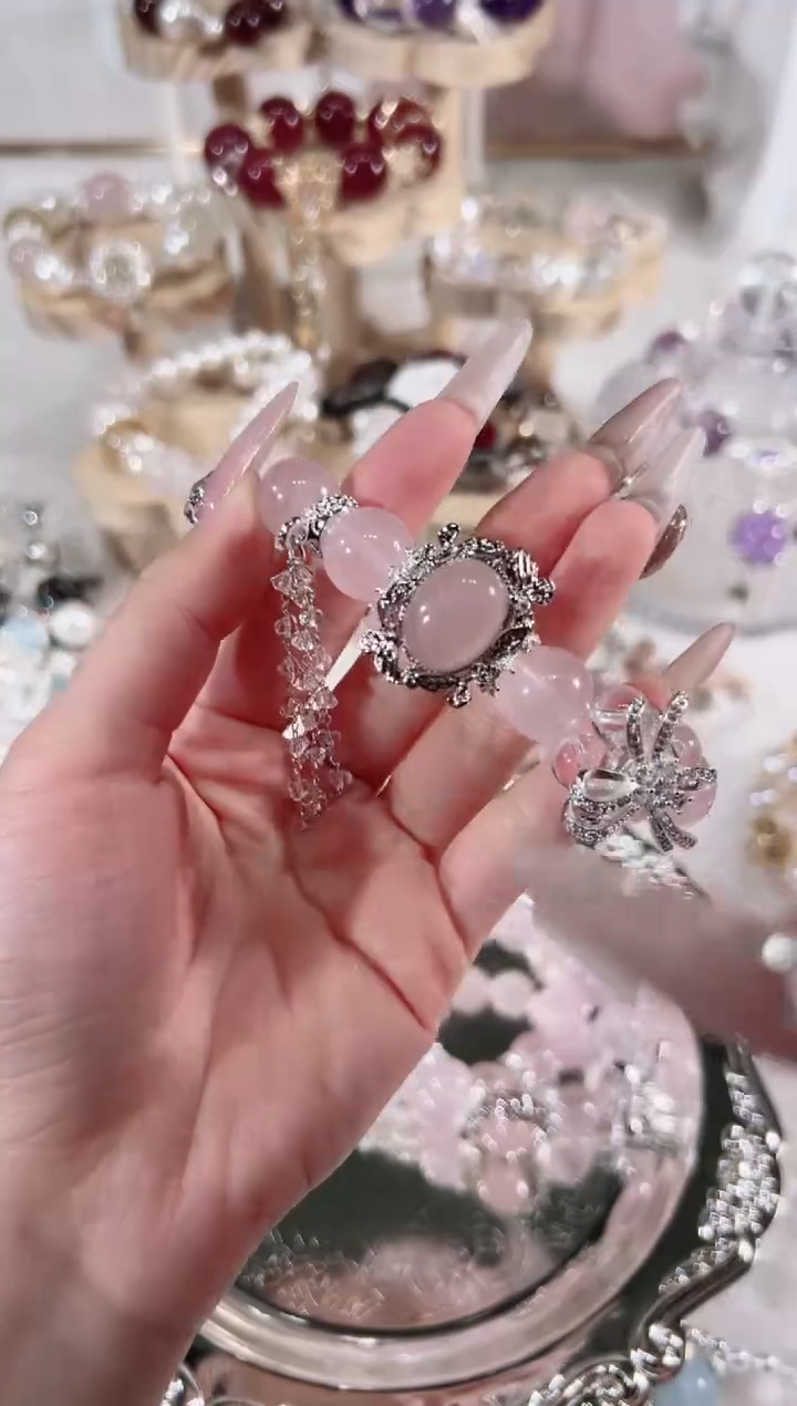 【闪购商品】水晶手链未镶嵌天然水晶默认微瑕 多样性发货发其一