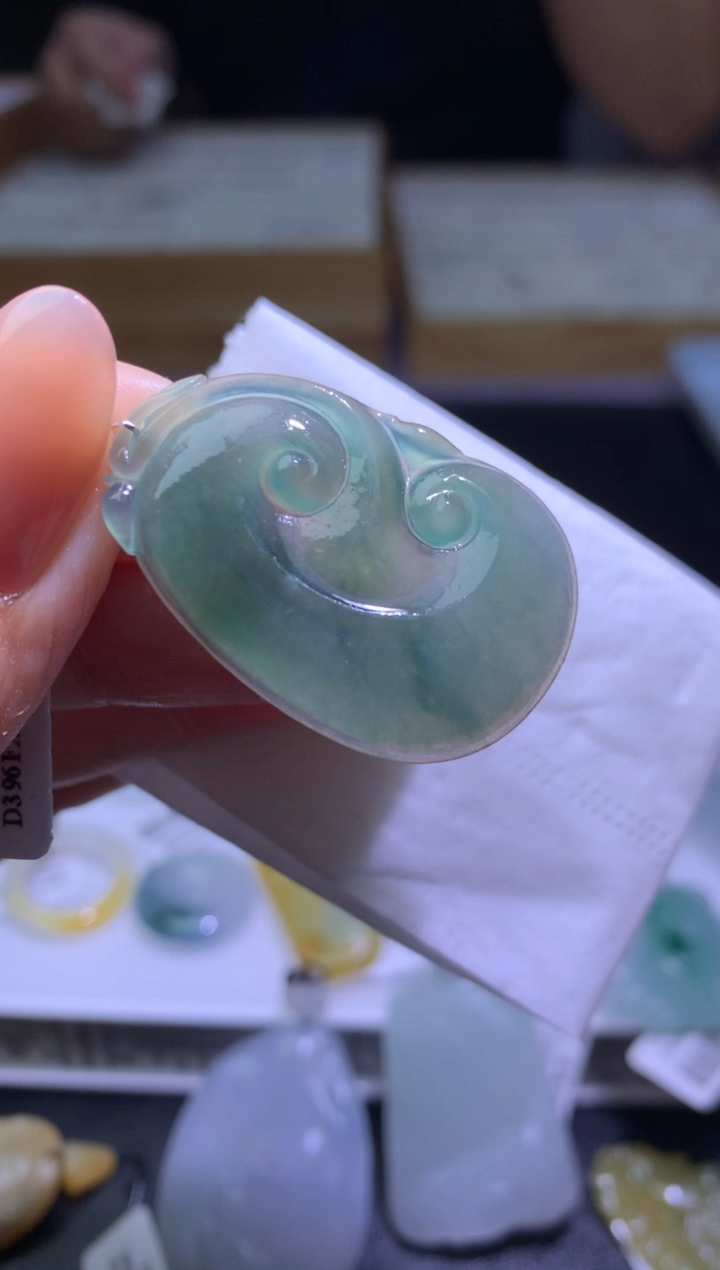 定制翡翠未镶嵌毛货