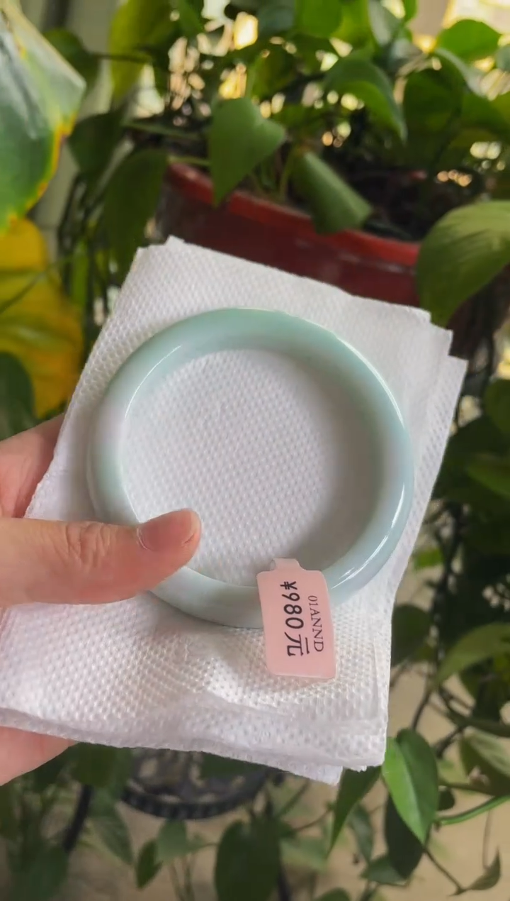 【闪购商品】翡翠手镯未镶嵌040手镯62.5