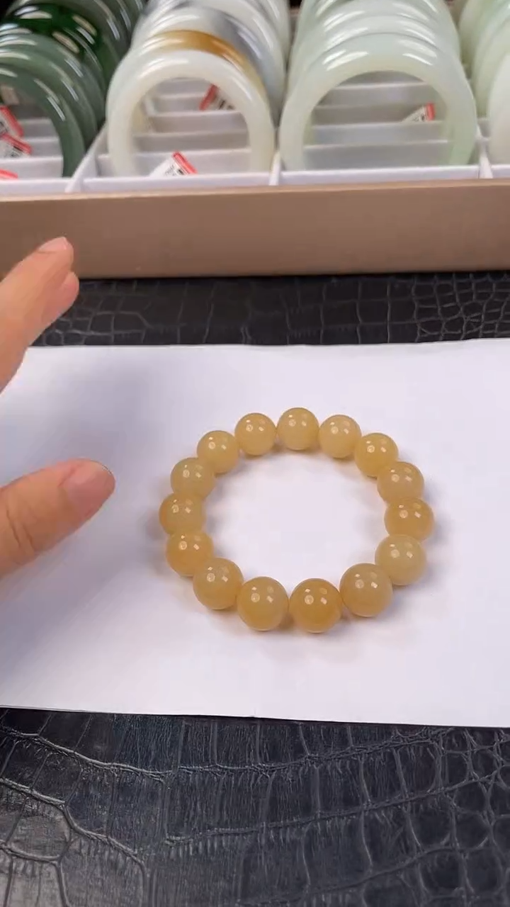 手串未镶嵌和田玉14mm左右糖料