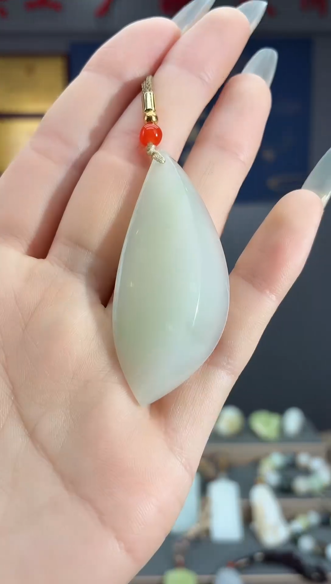 颈饰未镶嵌和田玉1